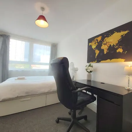 Apartment Oldbury House London