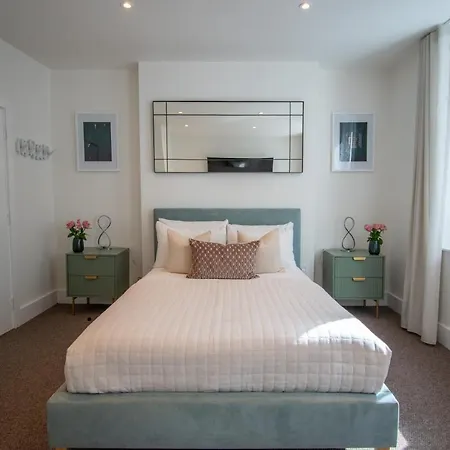 Apartment 2 Bedroom In Covent Garden Sleeps 6 *