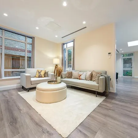 Candler Mews Apartment Twickenham