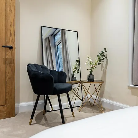 Candler Mews Apartment Twickenham