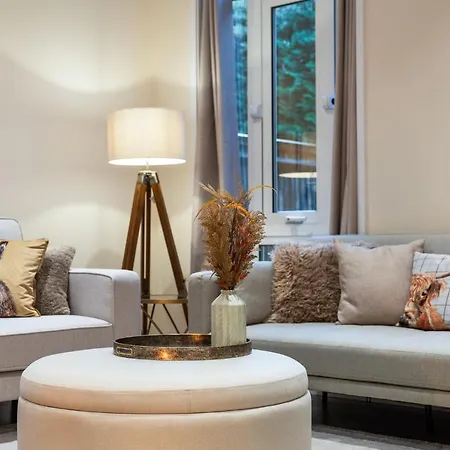 Apartment Candler Mews
