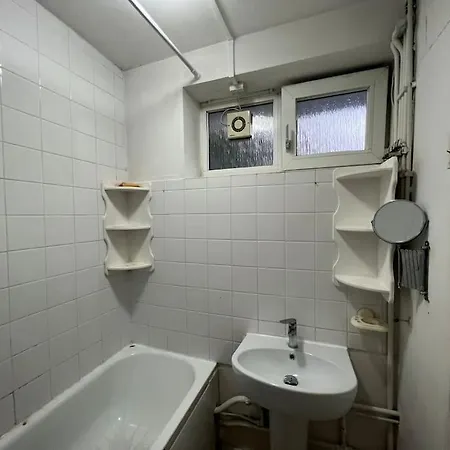 Entire In Kings Cross Apartment