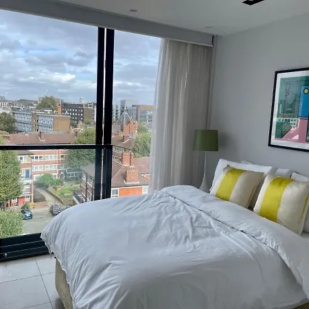 Penthouse Tower Bridge Apartment