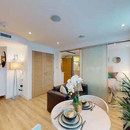Apartment Executive Luxury One Bedroom In Vauxhall *