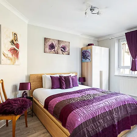 Apartment Chic High Spec Near London