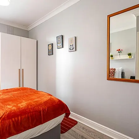 Apartment Chic High Spec Near London