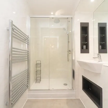 Pass The Keys Breathtaking 2 Bed 2 Bath Greenwich Riverside Flat Apartment *