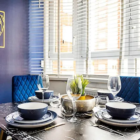 Chic High Spec Near London