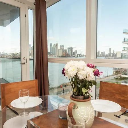 Pass The Keys Breathtaking 2 Bed 2 Bath Greenwich Riverside Flat * London