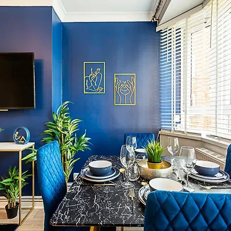 Chic High Spec Near Apartment