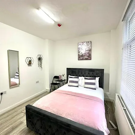 Suites - Ha1 Guest house Harrow