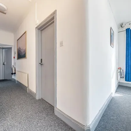 The Buross - Aldgate * London