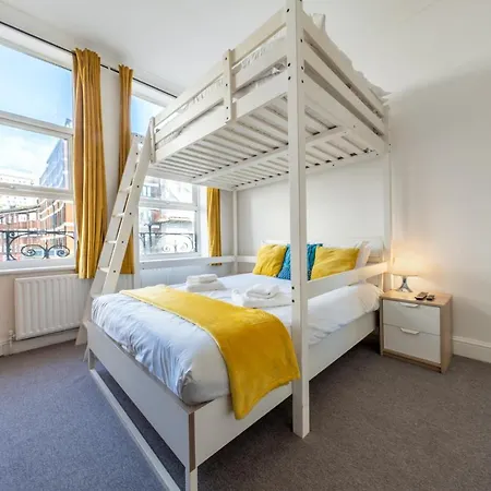 The Buross - Aldgate *