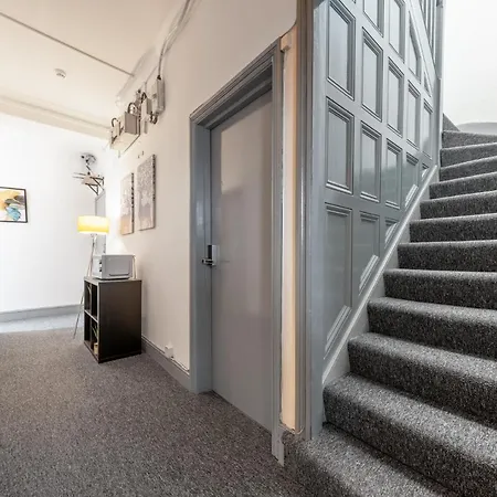 The Buross - Aldgate Aparthotel London