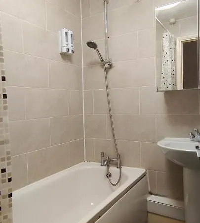 Clapham Garden Near Battersea Park * London
