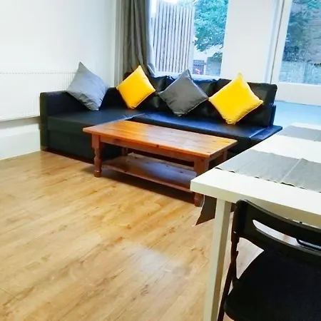 Clapham Garden Near Battersea Park *