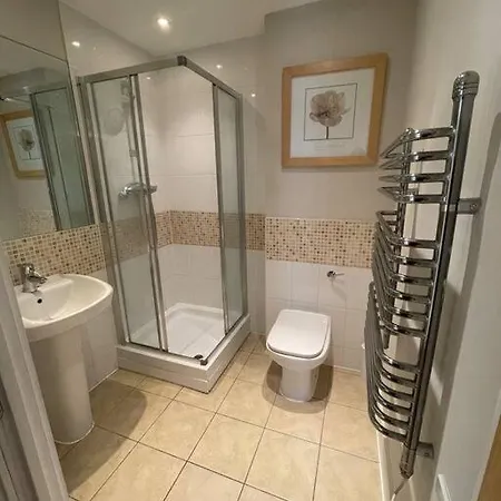 Apartment Modern 2 Bed Next To Station + Parking Beckenham