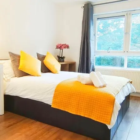Clapham Garden Near Battersea Park Holiday home *