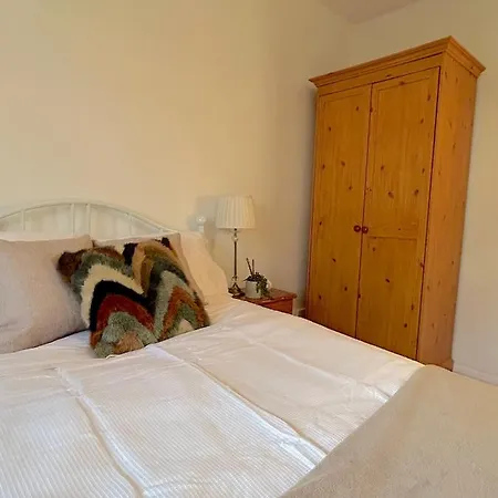 Blue Poppy Hostel London