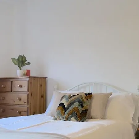Hostel Blue Poppy London
