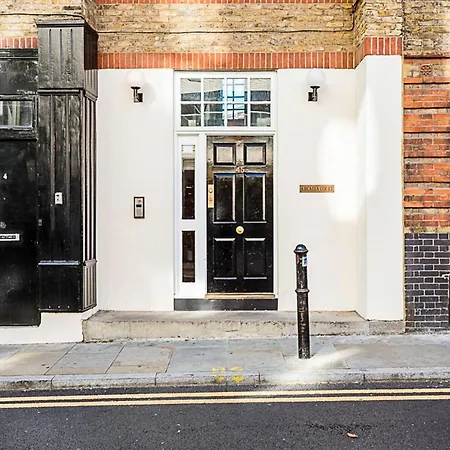 Cosy Spitalfields Hideaway *