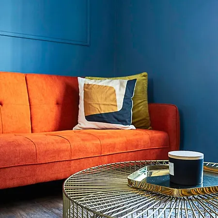 Cosy Spitalfields Hideaway Apartment