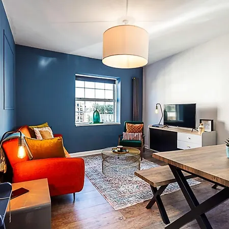 Cosy Spitalfields Hideaway London