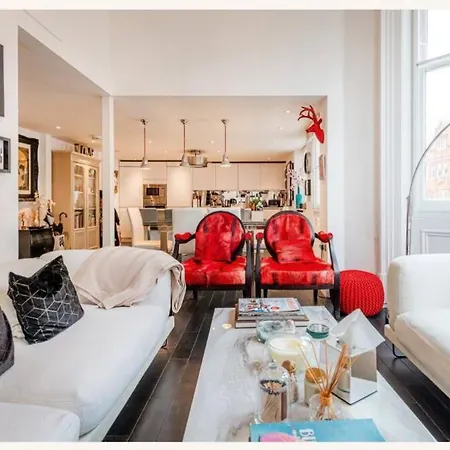Stunning 2 Bed * London