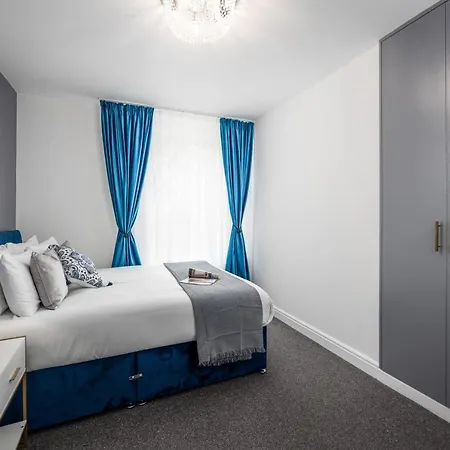 Cosy 4-bedroom Next To Borough *