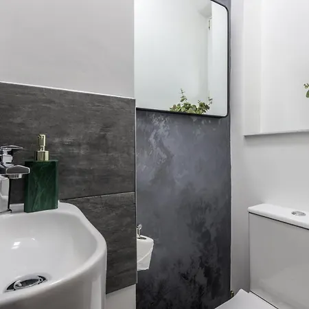 Apartment Cosy 4-bedroom Next To Borough London