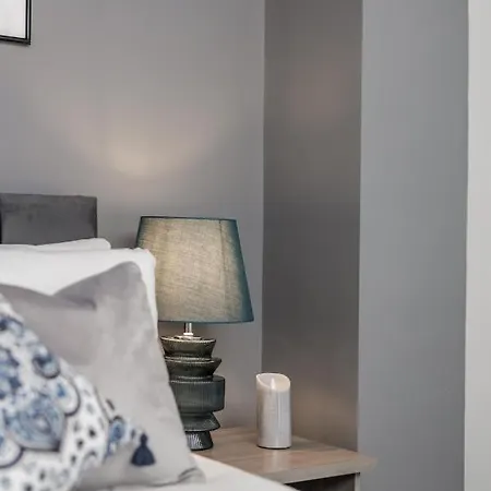 Cosy 4-bedroom Next To Borough Apartamento Londres