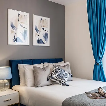 Apartment Cosy 4-bedroom Next To Borough