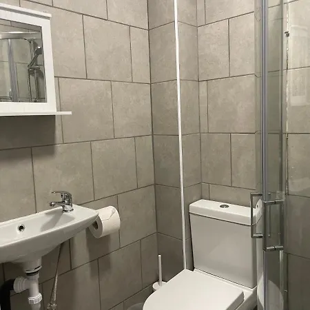 Amazing 4 - East * London