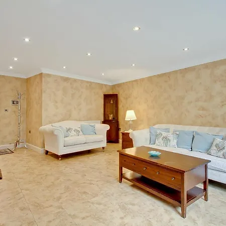 Noel Oasis : Retreat *