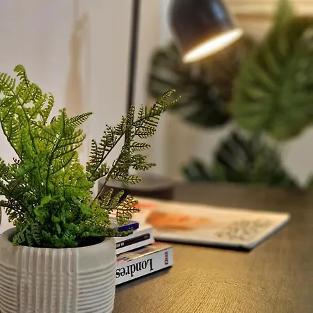 Διαμέρισμα 2 Bedrooms Flat In Great Location!