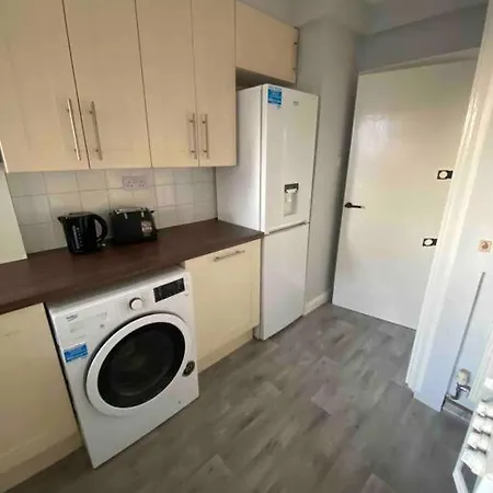 Apartment Kenton Apartment- Wembley Links