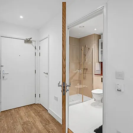 Apartment Beautiful In Surrey Quays *