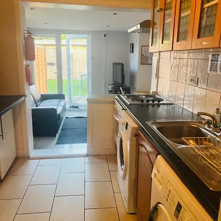 Lovely Private In Next To Hampstead, Camden, And Golders London