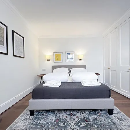 Apartment Museum St Soho Townhouse