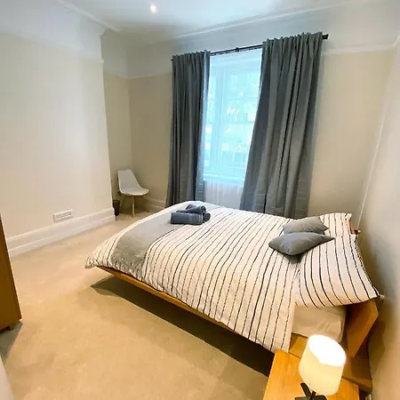 3-bedroom Flat London, 6 Min Walk From King's Cross Station Apartment