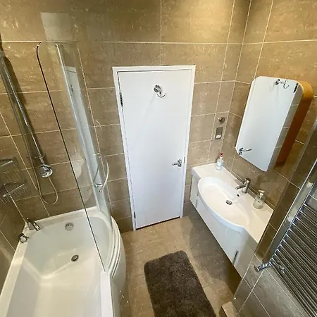 3-bedroom Flat London, 6 Min Walk From King's Cross Station *