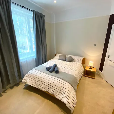 3-bedroom Flat London, 6 Min Walk From King's Cross Station London