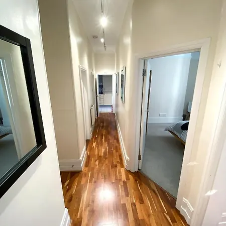 3-bedroom Flat London, 6 Min Walk From King's Cross Station