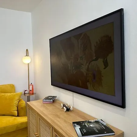 Stylish, Smart & Fun 4 Bed *