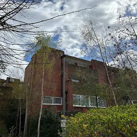 Apartment Stylish, Smart & Fun 4 Bed *