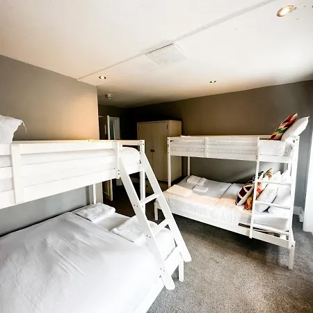 In Hyde Park Guest house London