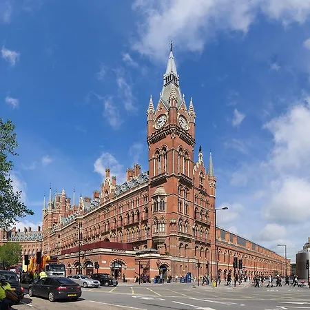 5 Star Kings Cross 2-bed Apt For 5 Guests * London