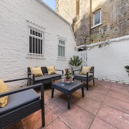 Harrods 2 Bed Lux Flat W/patio Apartment