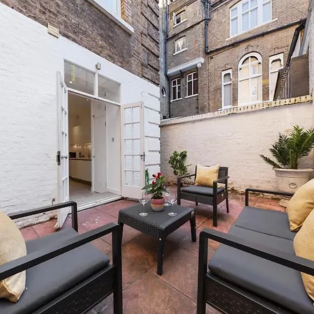 Harrods 2 Bed Lux Flat W/patio * London