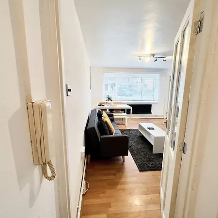 Apartment Cosy Sleeps 5